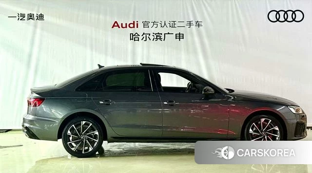 Audi A4L 2023 Темно-серый из Китая, фото 5