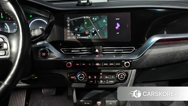 Kia Niro Plus 2022 Белый из Кореи, фото 5