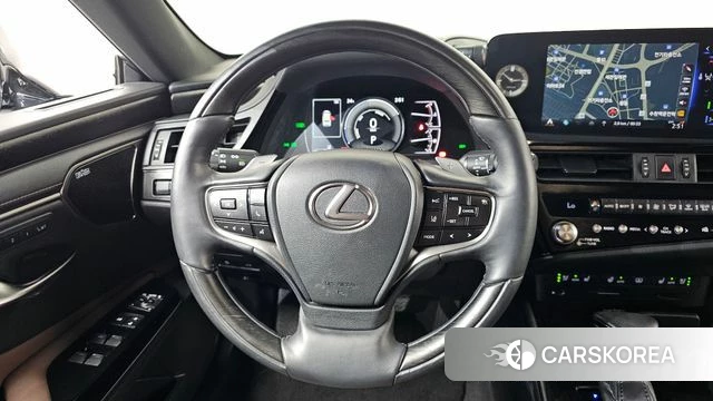 Lexus ES300h 7th generation 2022 Серый из Кореи, фото 5