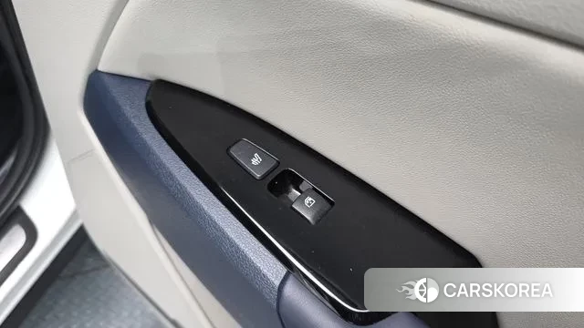 Kia Sportage 5th Generation 2023 Белый из Кореи, фото 5