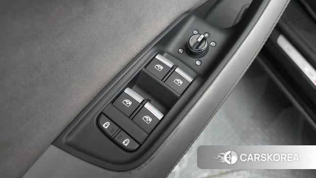 Audi Q8 (4M) 2021 Синий из Кореи, фото 5