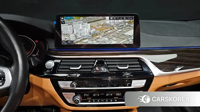 BMW 5 Series (G30) 2021 Белый из Кореи, фото 5