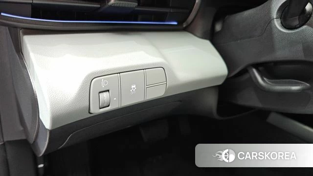 Hyundai The New Avante (CN7) 2023 Серебристо-серый из Кореи, фото 5
