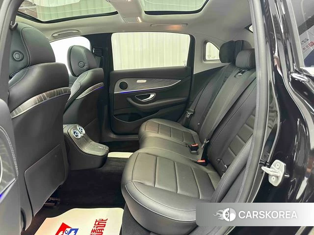 Mercedes-Benz E-class 2022 Черный из Китая, фото 5