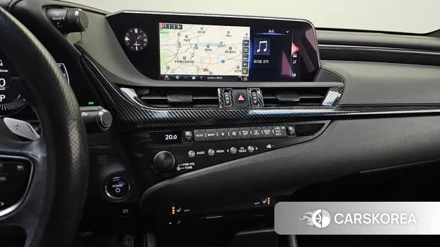 Lexus ES300h 7th generation 2018 Серебристо-серый из Кореи, фото 5