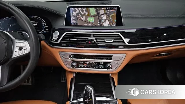 BMW 7 Series (G11) 2020 Белый из Кореи, фото 5