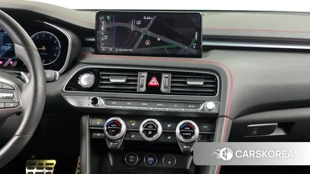 Genesis The New G70 2022 Белый из Кореи, фото 5