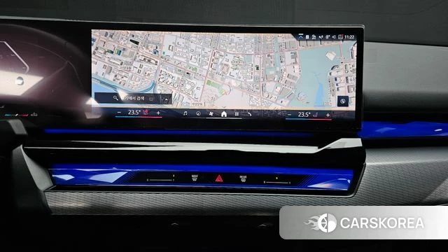 BMW 5 Series (G60) 2025 Черный из Кореи, фото 5