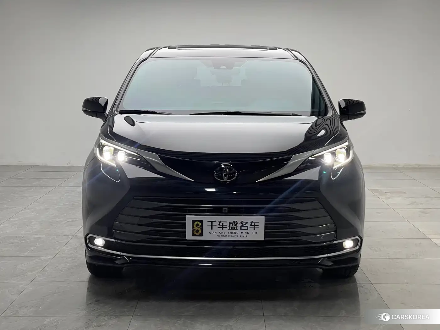 Toyota Sienna 2025 Черный из Китая, фото 6