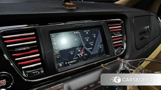 Kia The New Carnival 2019 Белый из Кореи, фото 5