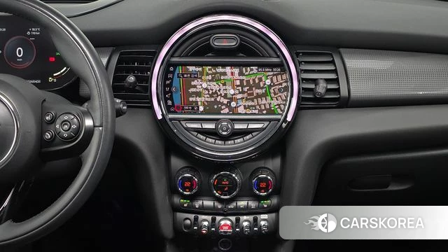 Mini Cooper 2021 Серебряный из Кореи, фото 5