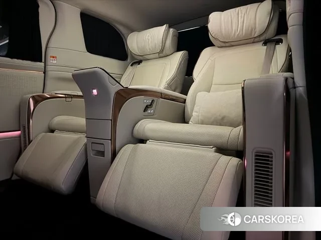 Lexus LM Second Generation 2025 Черный из Кореи, фото 5