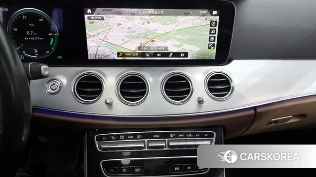 Mercedes-Benz E-Class W213 2020 Белый из Кореи, фото 5