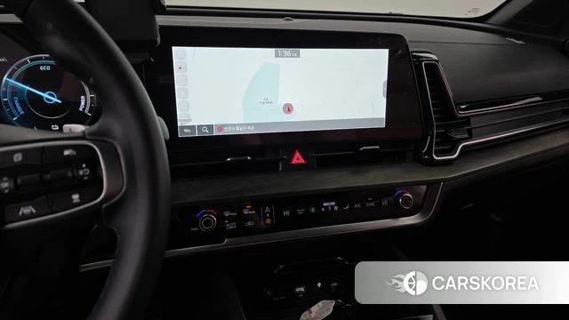 Kia Sportage 5th Generation Hybrid 2023 Белый из Кореи, фото 5