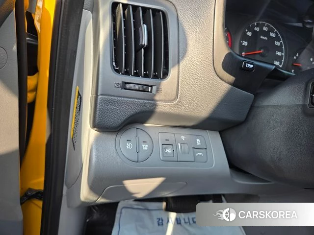Hyundai The New Grand Starex 2021 Желтый из Кореи, фото 5