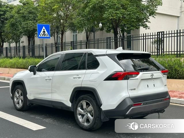 Toyota RAV4 Rongfang 2022 Белый из Китая, фото 5