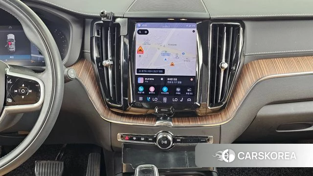 Volvo XC60 second Generation 2021 Белый из Кореи, фото 5
