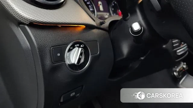 Mercedes-Benz B-Class W246 2018 Белый из Кореи, фото 5