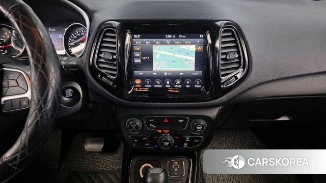 Jeep Compass 2nd Generation 2019 Белый из Кореи, фото 5