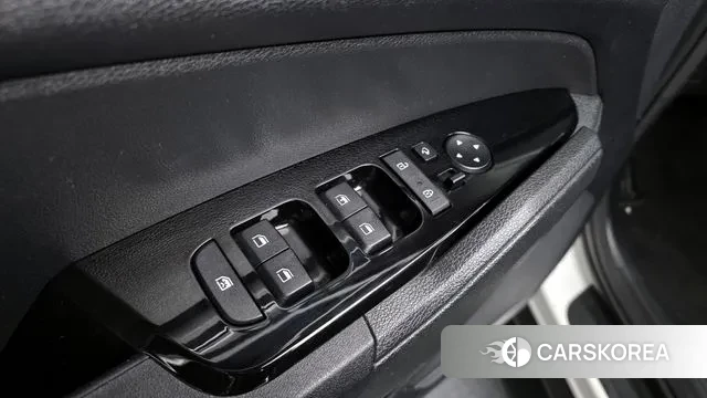 Kia Sportage 5th Generation 2022 Белый из Кореи, фото 5