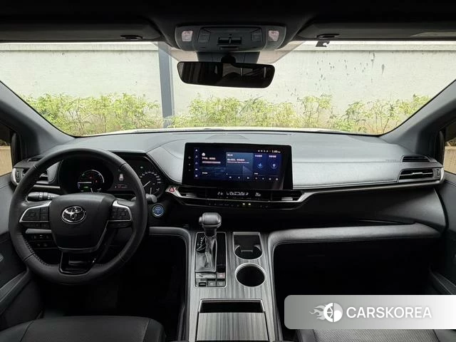 Toyota Saina 2023 Белый из Китая, фото 5
