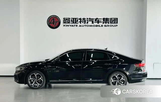 Volkswagen Passat 2024 Черный из Китая, фото 5
