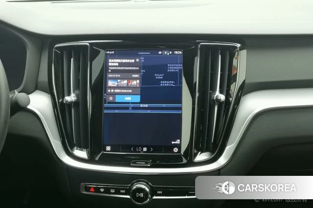 Volvo S60 2024 Белый из Китая, фото 5