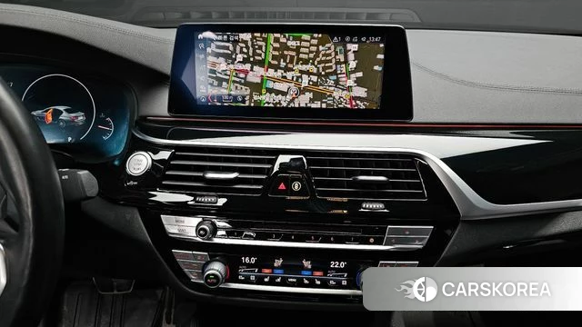 BMW 5 Series (G30) 2019 Серый из Кореи, фото 5