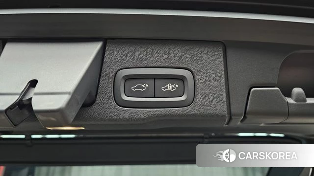 Volvo XC60 second Generation 2021 Белый из Кореи, фото 5