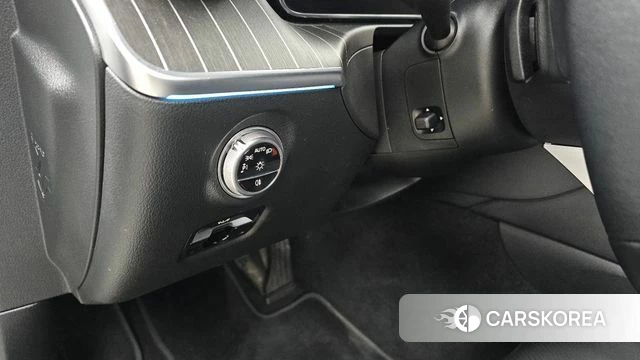 Mercedes-Benz C-Class W206 2022 Белый из Кореи, фото 5
