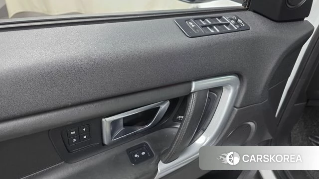 Land Rover Discovery Sports 2018 Белый из Кореи, фото 5