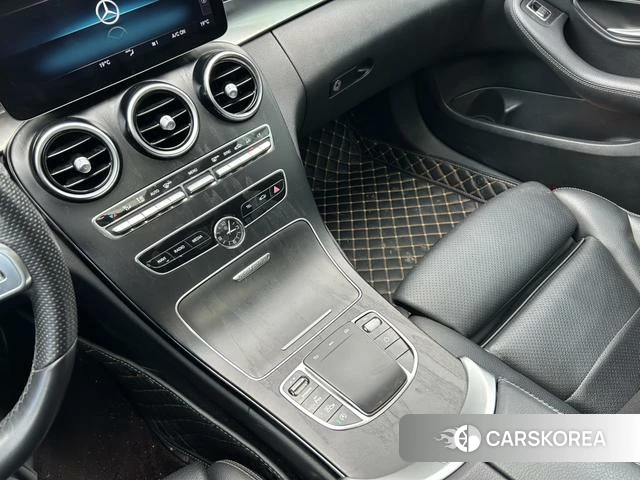 Mercedes-Benz Class C 2021 Белый из Китая, фото 5