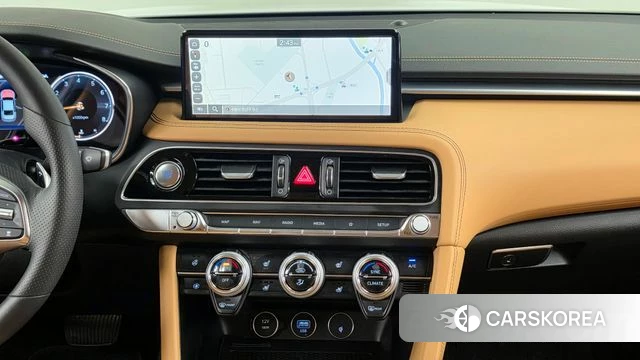 Genesis The New G70 2023 Белый из Кореи, фото 5