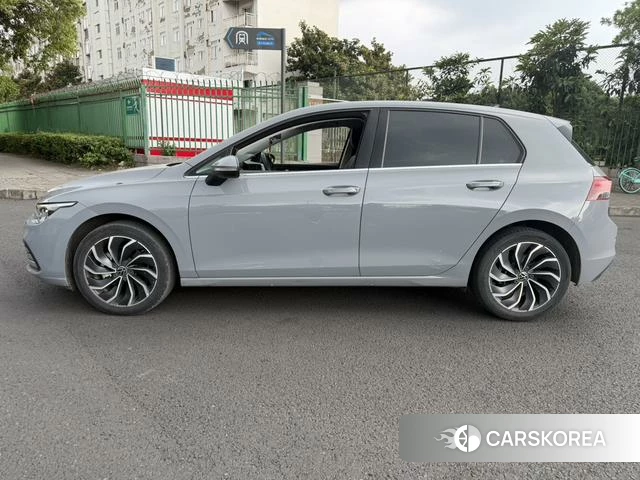 Volkswagen Golf 2022 Темно-серый из Китая, фото 5