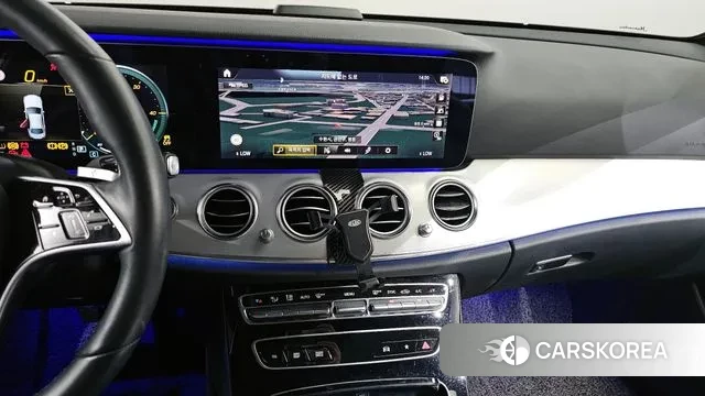 Mercedes-Benz E-Class W213 2021 Белый из Кореи, фото 5