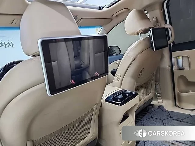 Kia The New Carnival 2019 Белый из Кореи, фото 5