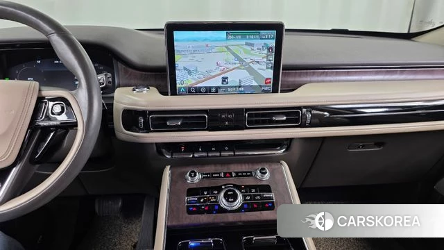 Lincoln Aviator 2nd generation 2021 Серый из Кореи, фото 5