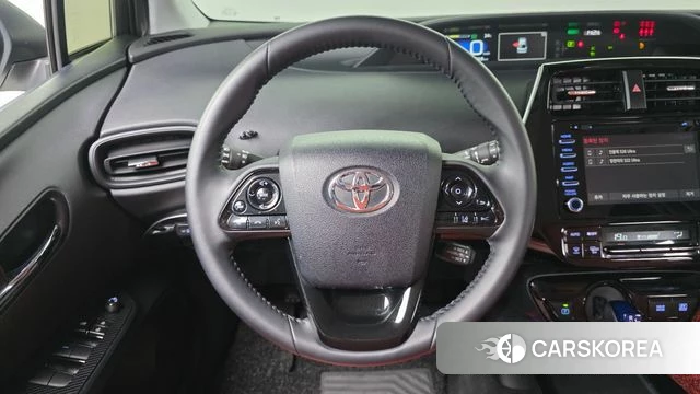 Toyota Prius 4th Generation 2021 Белый из Кореи, фото 5