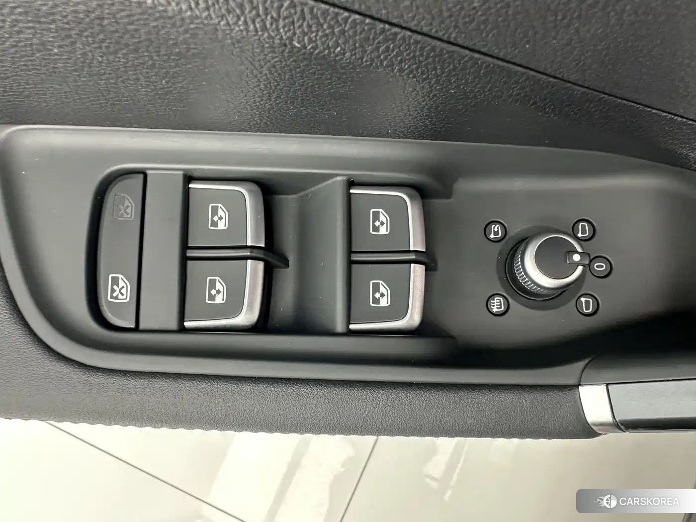 Audi Q2L 2022 Silver/gray из Китая, фото 5