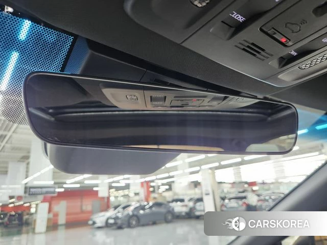 Toyota Camry (XV80) 2025 Белый из Кореи, фото 5