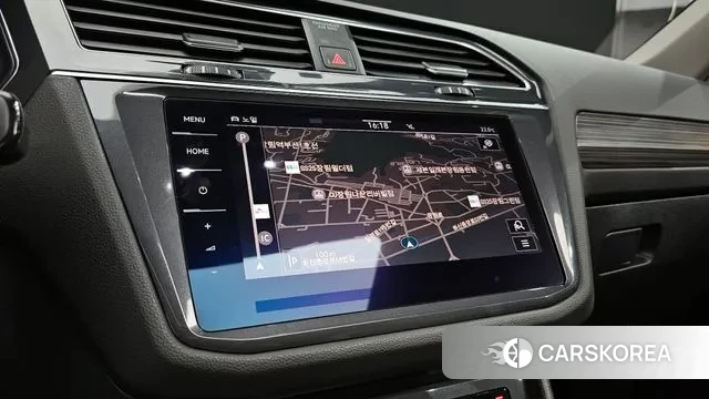 Volkswagen Tiguan Allspace 2023 Белый из Кореи, фото 5