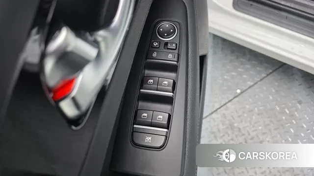 Kia The New K3 2nd generation 2023 Белый из Кореи, фото 5