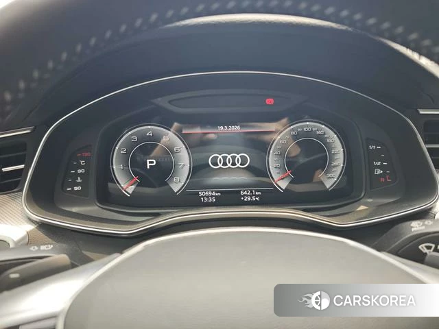 Audi A6L 2021 Темно-серый из Китая, фото 5