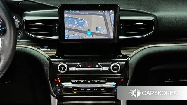 Ford Explorer 6th Generation 2022 Белый из Кореи, фото 5