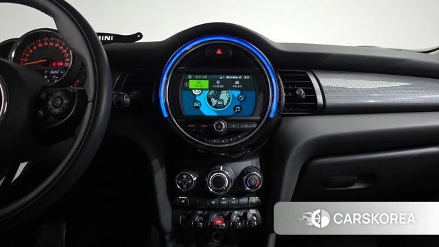 Mini Cooper 2019 Жемчужный цвет из Кореи, фото 5