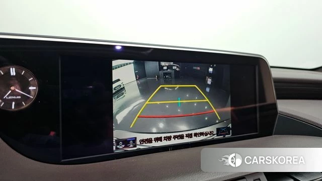 Lexus ES300h 7th generation 2020 Серебряный из Кореи, фото 5