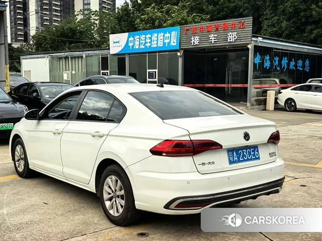Volkswagen Bora 2024 Белый из Китая, фото 5