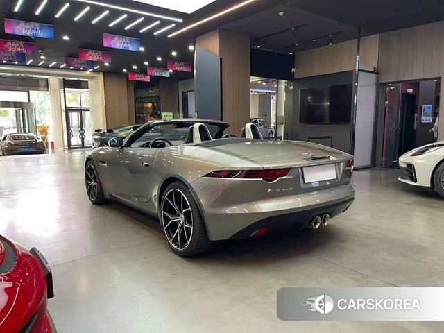 Jaguar F-TYPE 2018 Серебристо-серый из Китая, фото 5
