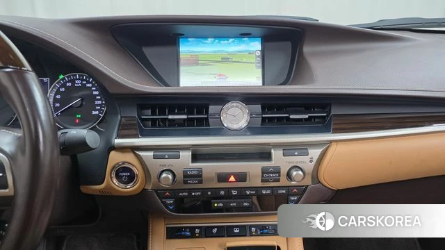Lexus New ES300h 2018 Коричневый из Кореи, фото 5
