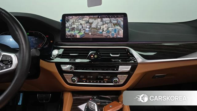 BMW 5 Series (G30) 2022 Белый из Кореи, фото 5